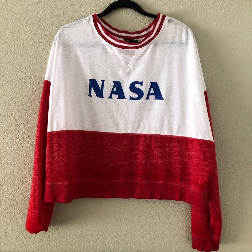 “Nasa” Crop Top
